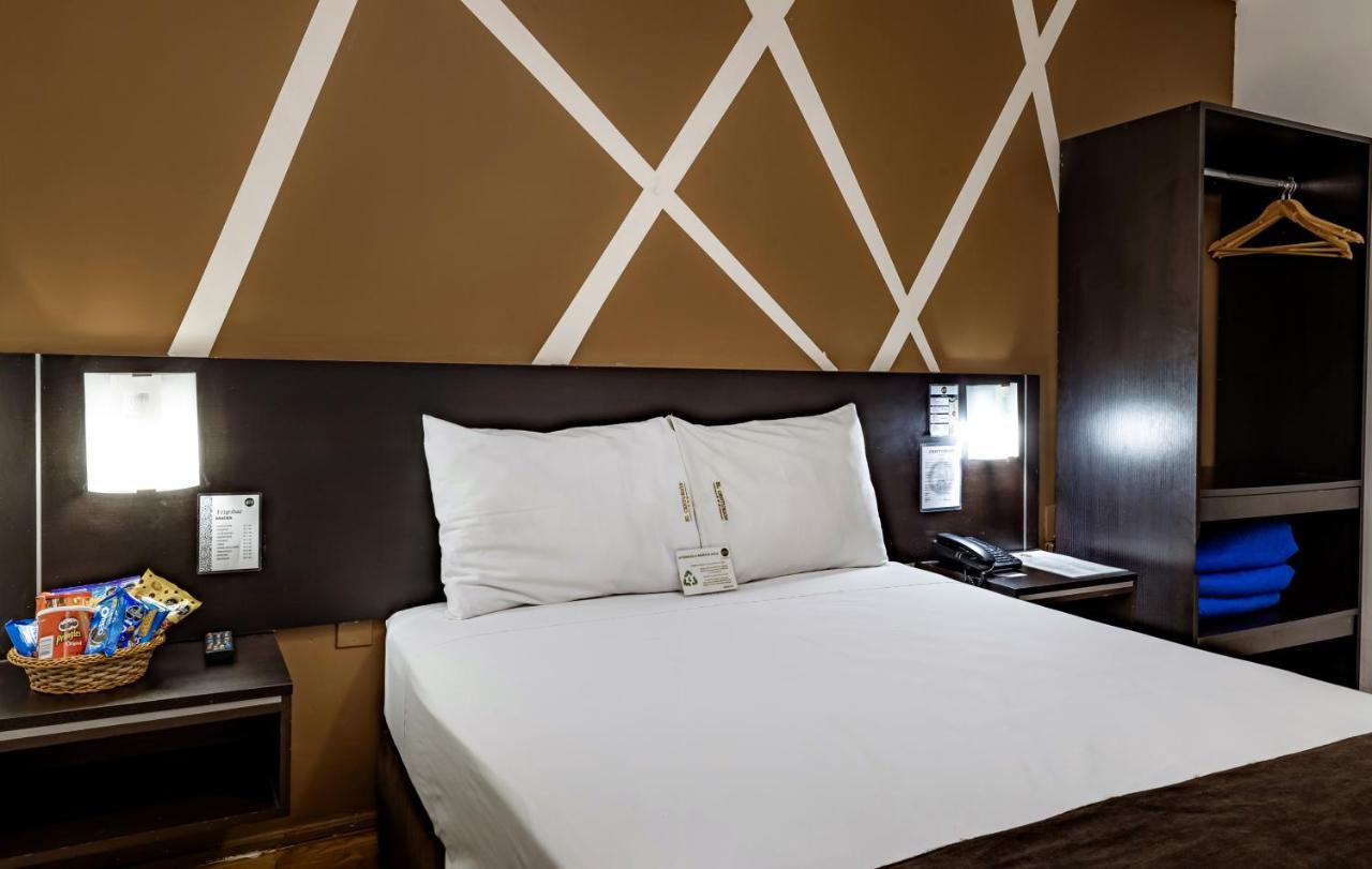 El Centurion Hotel ตรูคีโย ภายนอก รูปภาพ