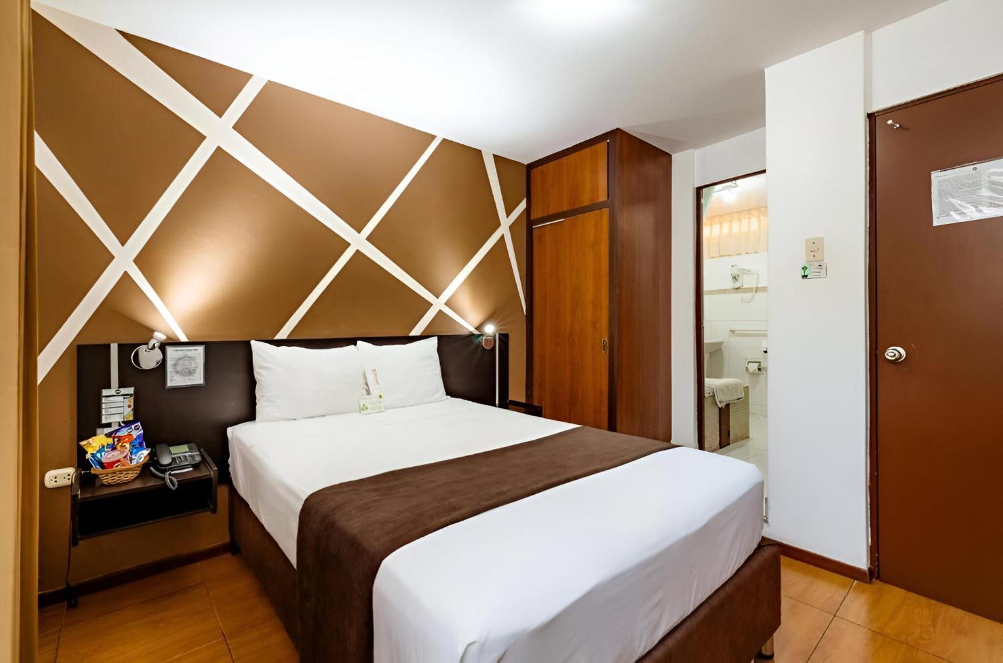 El Centurion Hotel ตรูคีโย ภายนอก รูปภาพ